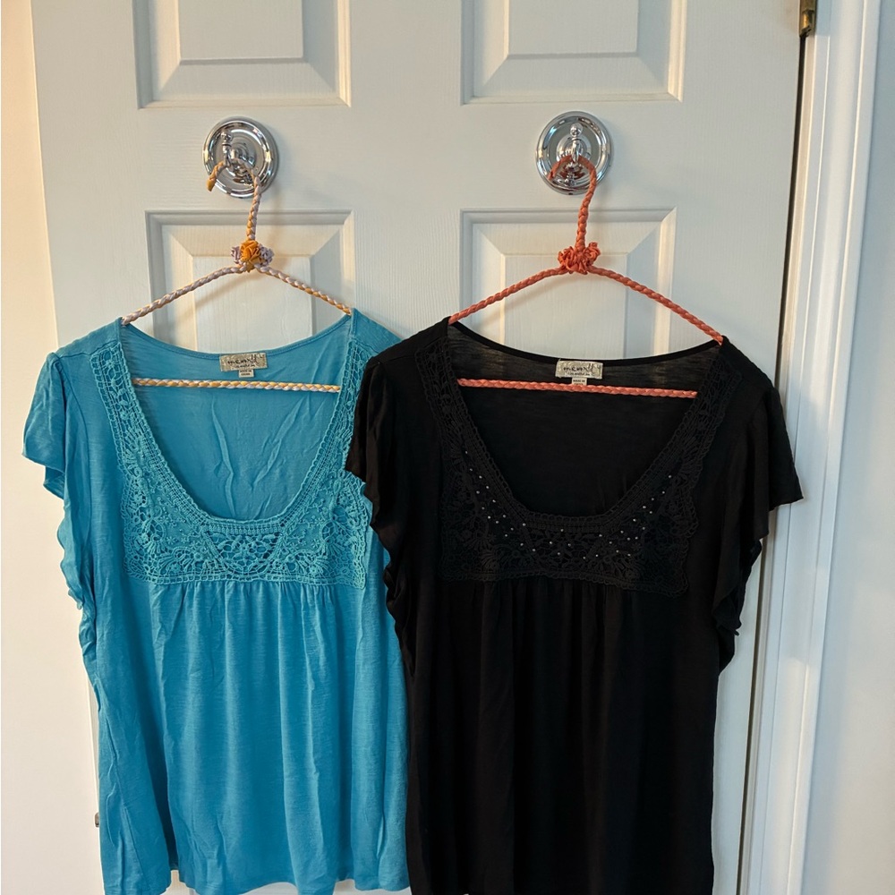 ONE WORLD Blue and black Embellished Cap Sleeve Tshirts